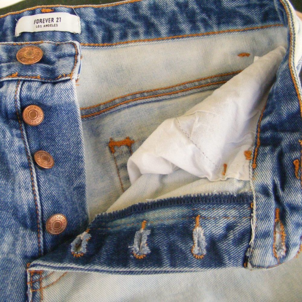 FOREVER 21 Shorts, 28, Cutoffs Color Block, Bleach - Picture 5 of 8